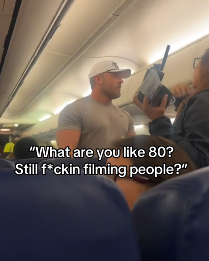 “Steroids Are Bad:” Bodybuilder Removed From Flight After Erupting With Fury At Elderly Passenger