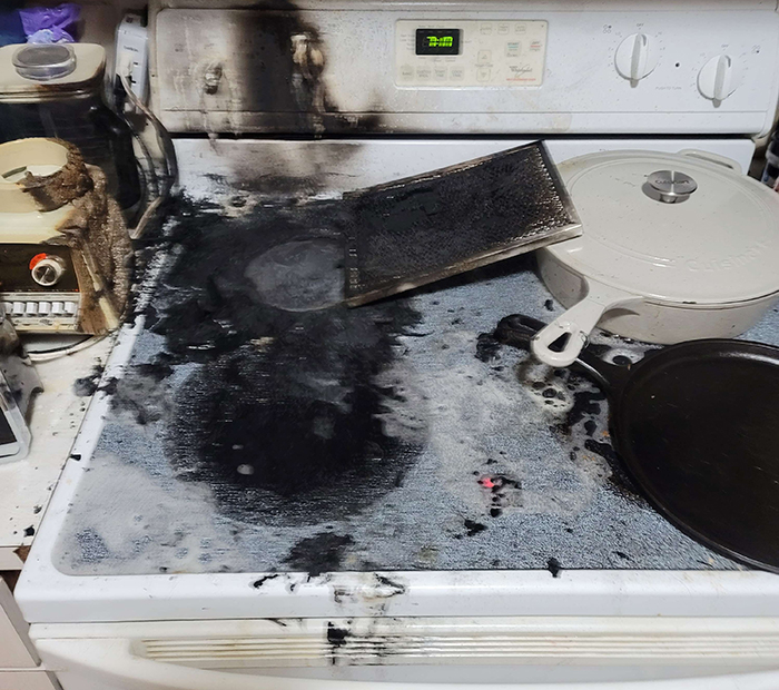 Guy’s Heroic Actions Leave Him Single, Discovers He Wasn’t The Problem After All Guy’s Heroic Actions Leave Him Single, Discovers He Wasn’t The Problem After All