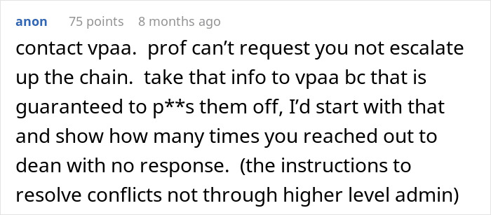 Students Push Back After Professor Enforces Phone Rule Without Warning: “I’m At Risk Of Failing This Class”