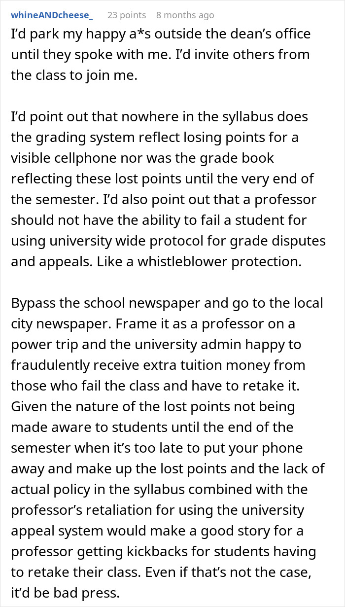 Students Push Back After Professor Enforces Phone Rule Without Warning: “I’m At Risk Of Failing This Class”