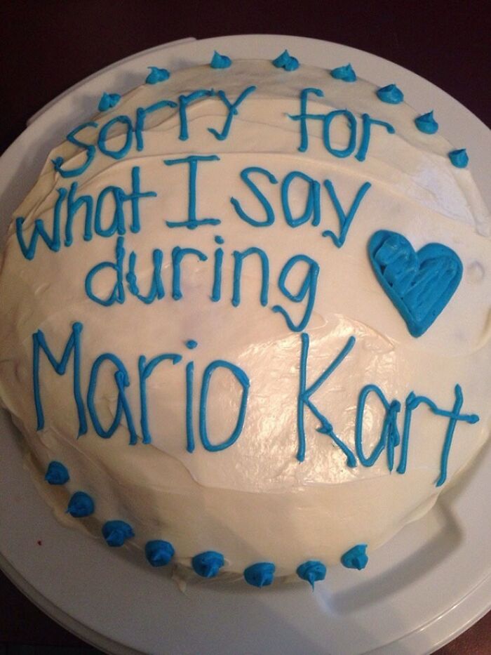 &ldquo;Too Old For Leo DiCaprio&rdquo;: 49 Funny Photos Of Cakes That Reflect Honest Emotions