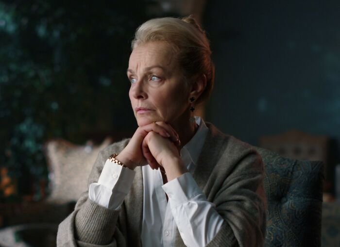 Mom Thinks She&rsquo;s Welcoming By Inviting Son&rsquo;s GF To Dad&rsquo;s Party, He Reacts Like She Rushed A Proposal