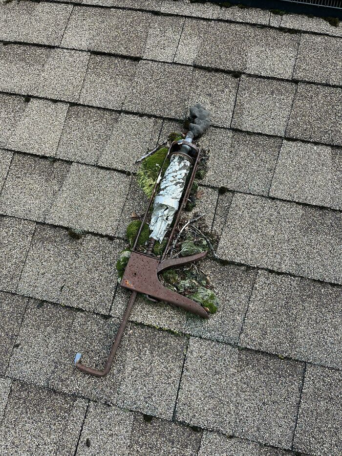 65 Fascinating Photos Of Everyday Objects That Have Worn Down In Unexpected Ways