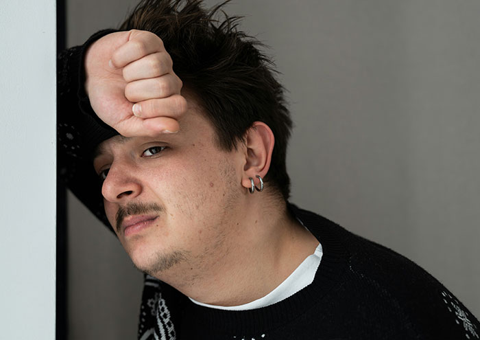 Man Plays Video Games And Buys Star Wars Figures In Secret After Wife Bans His Hobbies Man Plays Video Games And Buys Star Wars Figures In Secret After Wife Bans His Hobbies