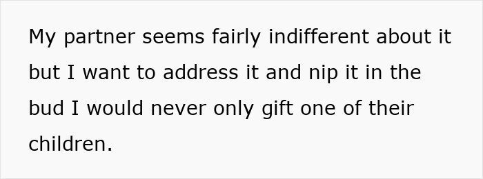Aunties Celebrate One Kid All The Time And Forget The Rest, Mom Finally Snaps Over Their Favoritism