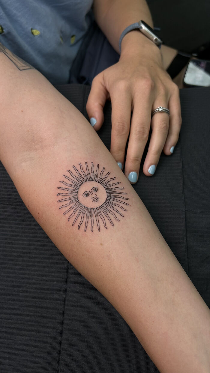 We Selected 30 Tattoos That Look So Cool They Almost Don&rsquo;t Feel Real