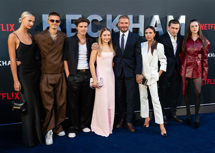 Clip Of Nicola Peltz Being Pulled Into Beckham Family Photo Resurfaces After Brooklyn&rsquo;s Claims