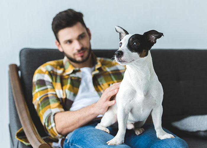 Couples Share 73 Dumb House Rules They Set Up As A Joke But Are Now Taking Seriously