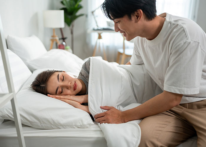 Couples Share 73 Dumb House Rules They Set Up As A Joke But Are Now Taking Seriously