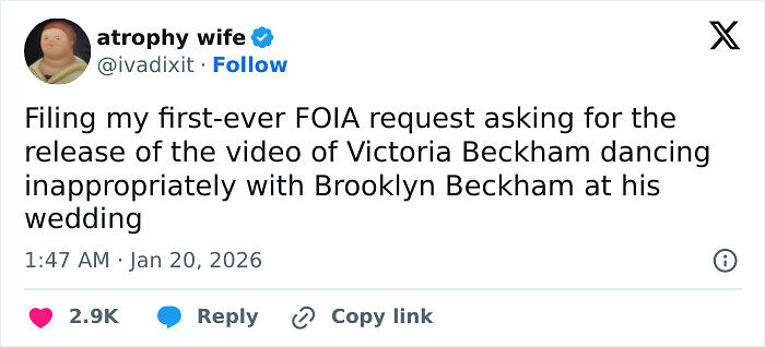 Victoria Beckham Steals The Spotlight At Son’s Wedding, People Made These 51 Memes To Cope