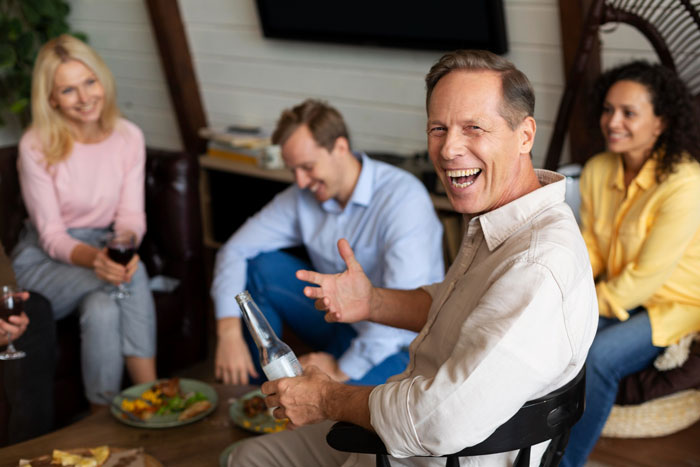 Man Calls DIL “Fat” In Front Of Everyone, She’s Aghast As Hubby Laughs Along And Even Defends Daddy Man Calls DIL “Fat” In Front Of Everyone, She’s Aghast As Hubby Laughs Along And Even Defends Daddy