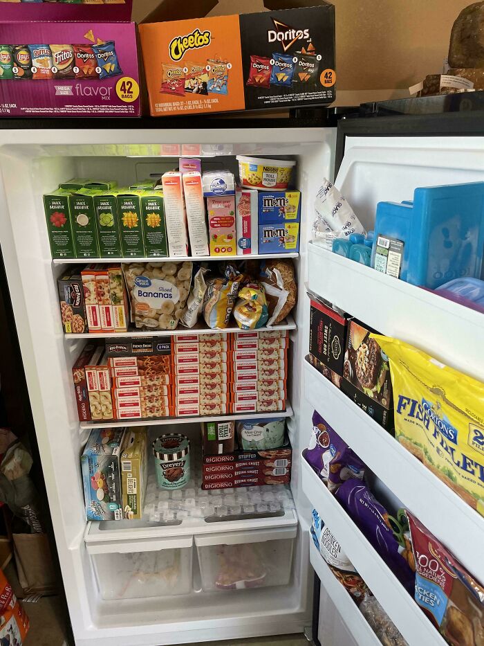 37 Of The Most Interesting Fridge Contents That Would Not Pass The Pinterest Aesthetic Vibe