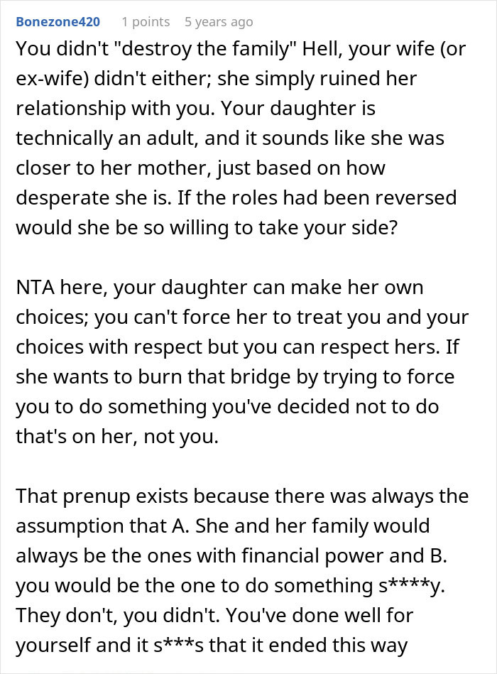 Dad Feels Guilty For Distancing Himself From Daughter Amidst Messy Divorce, Discovers The Heartbreaking Truth