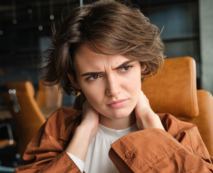 Man Tries To Convince GF He Didn’t Cheat While Fancy Designer Socks In Their Home Say Otherwise Man Tries To Convince GF He Didn’t Cheat While Fancy Designer Socks In Their Home Say Otherwise