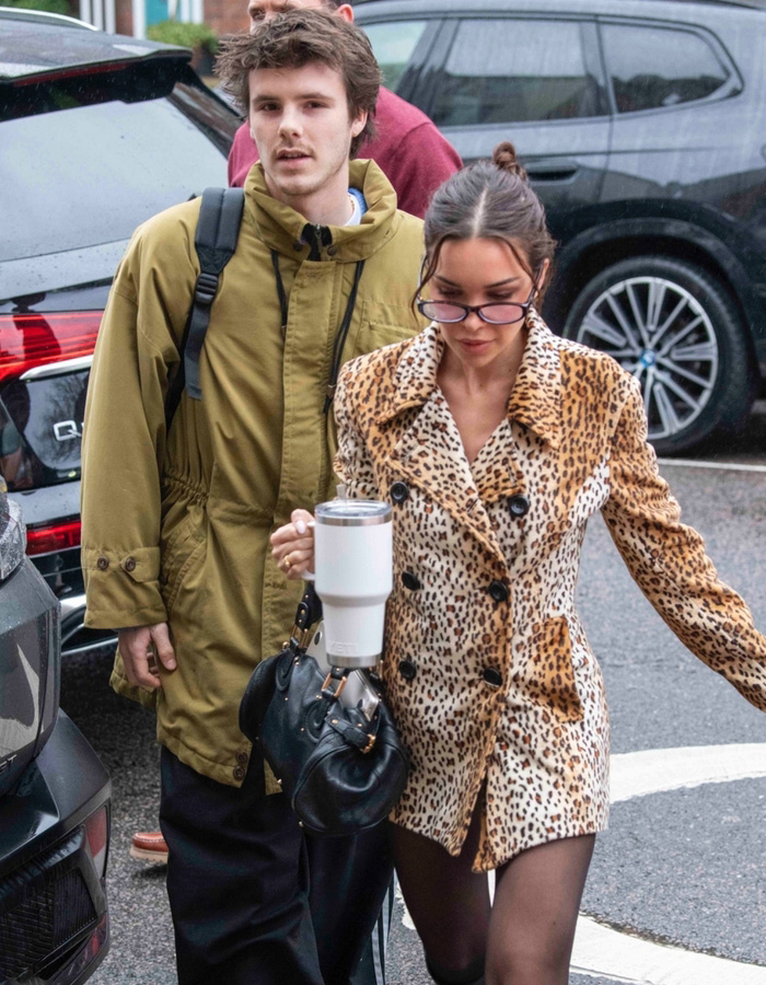 “How Old Is She?”: Cruz Beckham’s Outing With Mom LookAlike Girlfriend Sparks Buzz “How Old Is She?”: Cruz Beckham’s Outing With Mom LookAlike Girlfriend Sparks Buzz