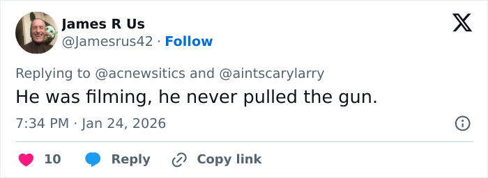 “He Was Holding His Phone”: Viral Clips Of Alex Pretti Before His Fatal Encounter Sparks Online Debate