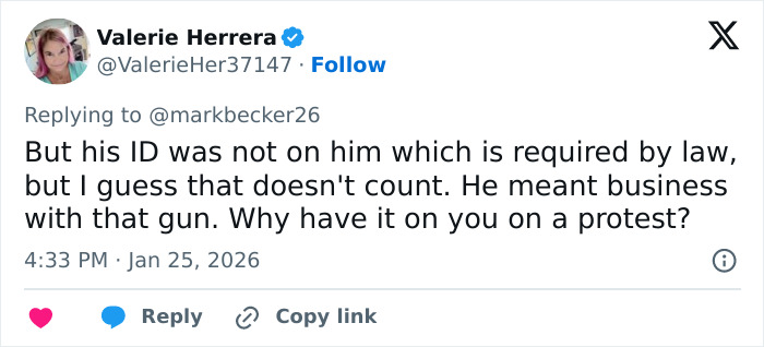 “He Was Holding His Phone”: Viral Clips Of Alex Pretti Before His Fatal Encounter Sparks Online Debate