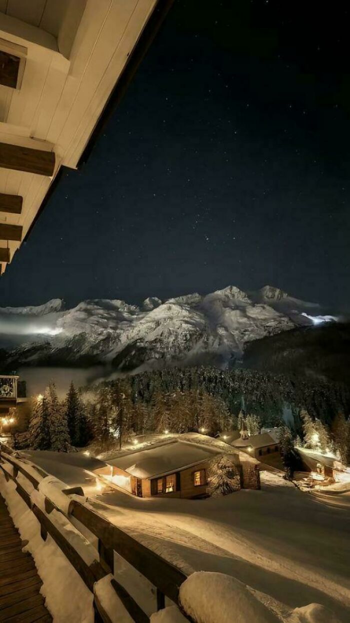 132 Photos Of Snowy Places That Look Straight Out Of A Fairytale