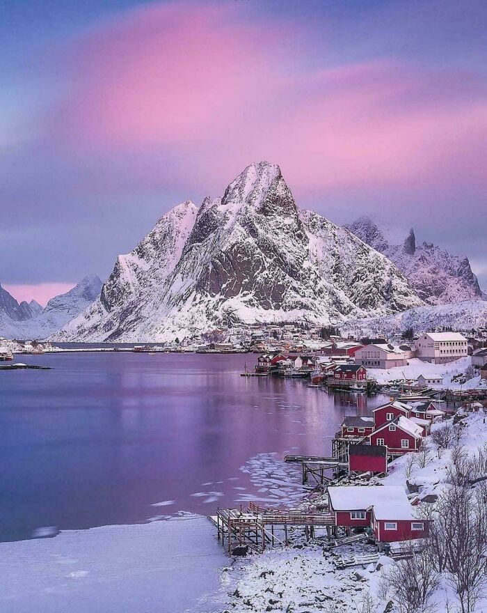 132 Photos Of Snowy Places That Look Straight Out Of A Fairytale