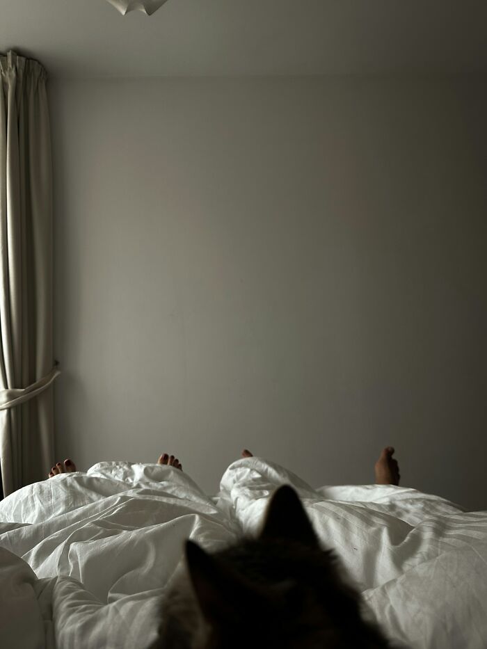 Hey Pandas, AITA For Cutting Off My Best Friend And A Guy I Liked After Feeling Unsafe In Their Bedroom?