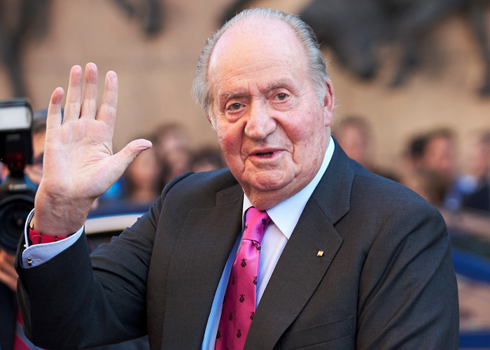 “Should Be In Jail”: Royal Author Reveals The Country Prince Andrew Will Move To After Eviction “Should Be In Jail”: Royal Author Reveals The Country Prince Andrew Will Move To After Eviction