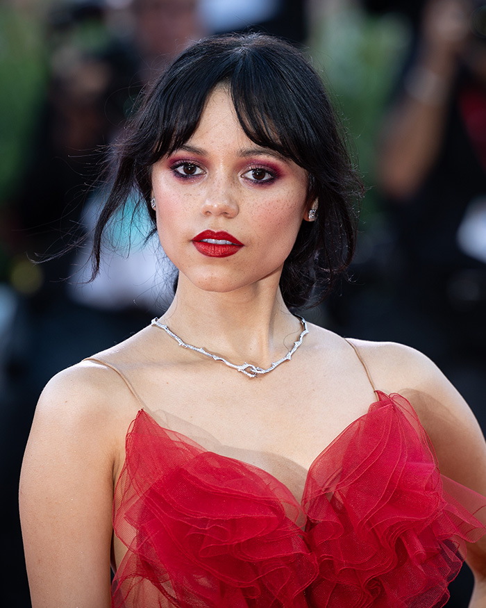 “Where Are Her Parents?”: Jenna Ortega’s Latest Appearance Sparks Viral Concern And Debate Over ‘Hollyweird’ Standards