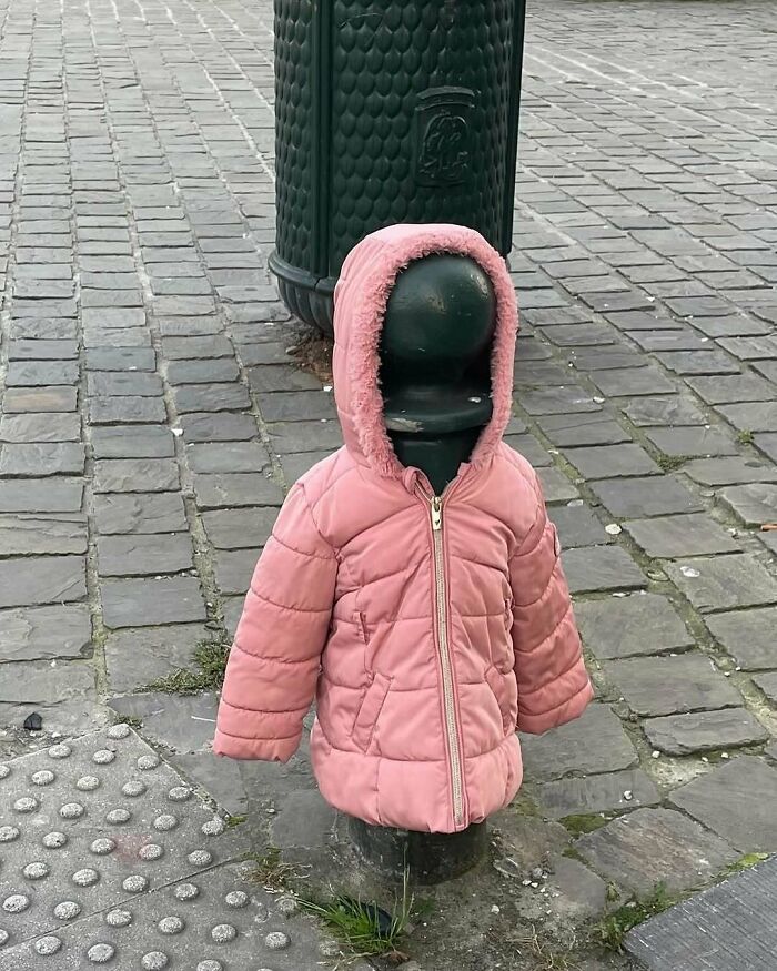 95 Of The Weirdest And Most Unhinged Things Seen On The Streets Of Brussels 95 Of The Weirdest And Most Unhinged Things Seen On The Streets Of Brussels