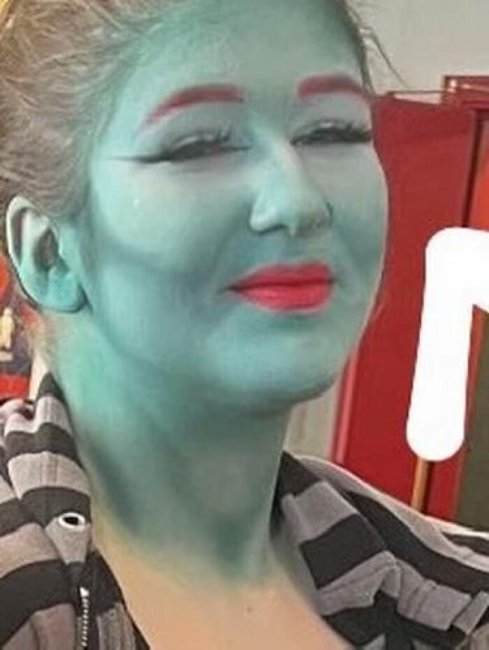 59 Times Stage Makeup Looks Magical On Stage And Mildly Cursed In Real Life 59 Times Stage Makeup Looks Magical On Stage And Mildly Cursed In Real Life