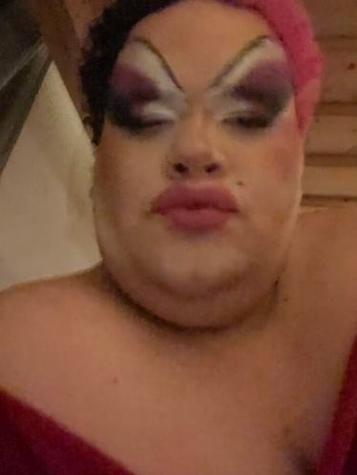 59 Times Stage Makeup Looks Magical On Stage And Mildly Cursed In Real Life 59 Times Stage Makeup Looks Magical On Stage And Mildly Cursed In Real Life