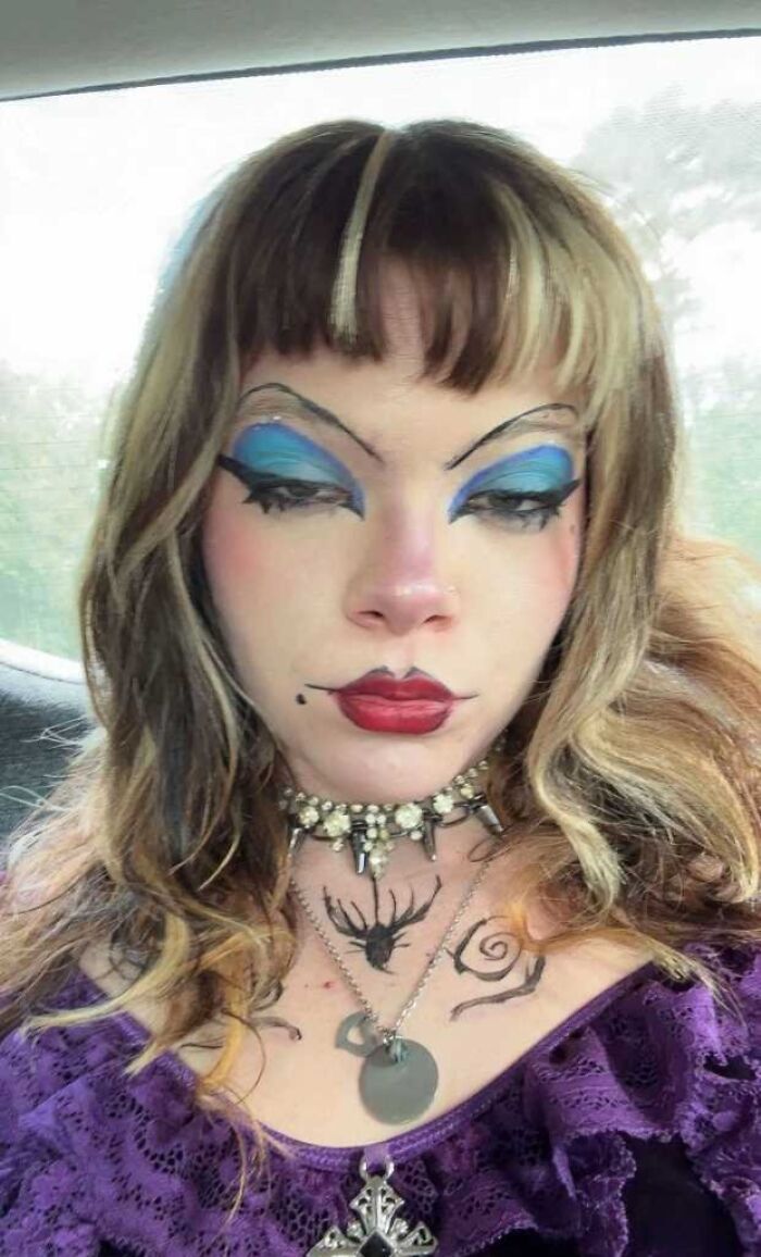 59 Times Stage Makeup Looks Magical On Stage And Mildly Cursed In Real Life 59 Times Stage Makeup Looks Magical On Stage And Mildly Cursed In Real Life