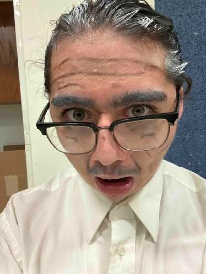 59 Times Stage Makeup Looks Magical On Stage And Mildly Cursed In Real Life 59 Times Stage Makeup Looks Magical On Stage And Mildly Cursed In Real Life