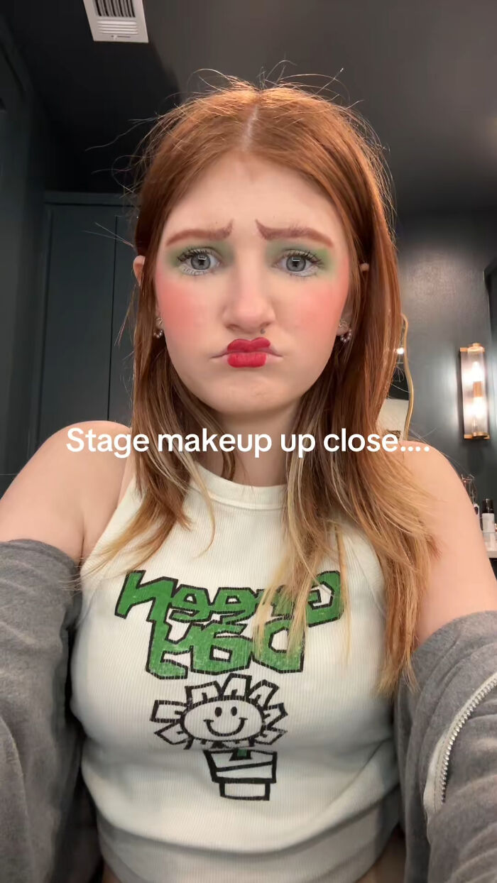59 Times Stage Makeup Looks Magical On Stage And Mildly Cursed In Real Life 59 Times Stage Makeup Looks Magical On Stage And Mildly Cursed In Real Life