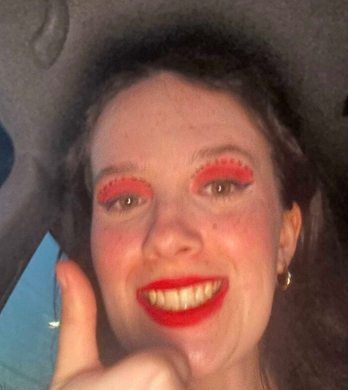 59 Times Stage Makeup Looks Magical On Stage And Mildly Cursed In Real Life 59 Times Stage Makeup Looks Magical On Stage And Mildly Cursed In Real Life