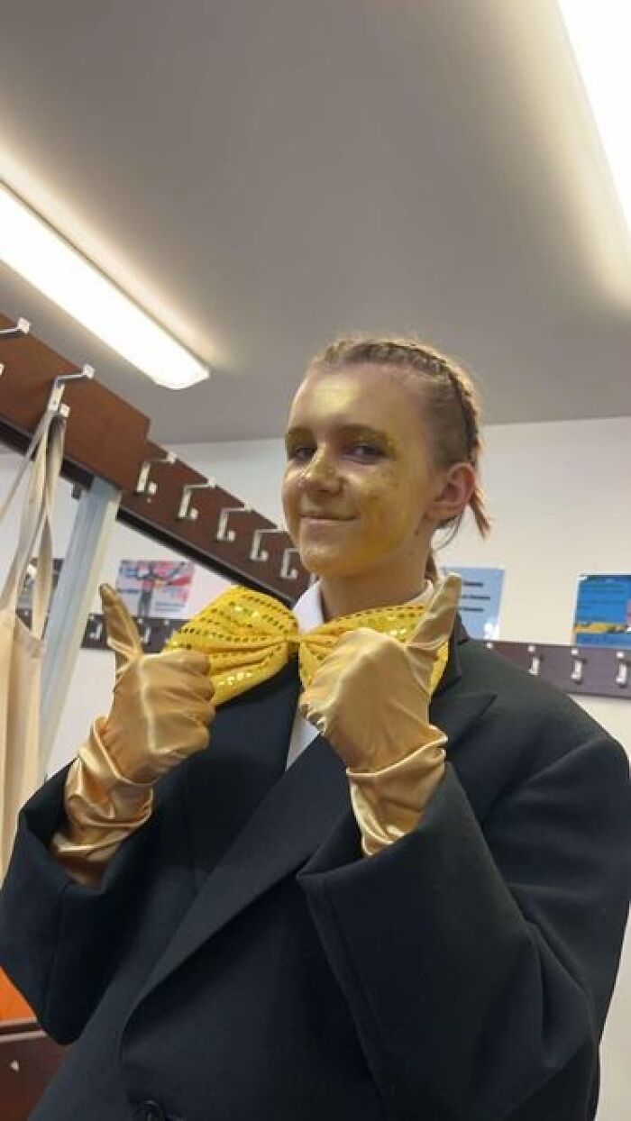 59 Times Stage Makeup Looks Magical On Stage And Mildly Cursed In Real Life 59 Times Stage Makeup Looks Magical On Stage And Mildly Cursed In Real Life