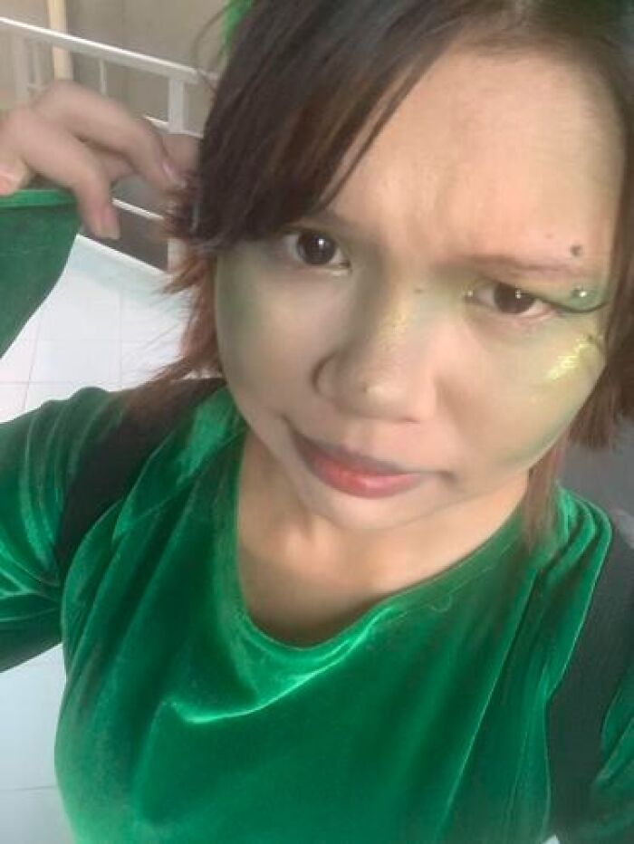 59 Times Stage Makeup Looks Magical On Stage And Mildly Cursed In Real Life 59 Times Stage Makeup Looks Magical On Stage And Mildly Cursed In Real Life