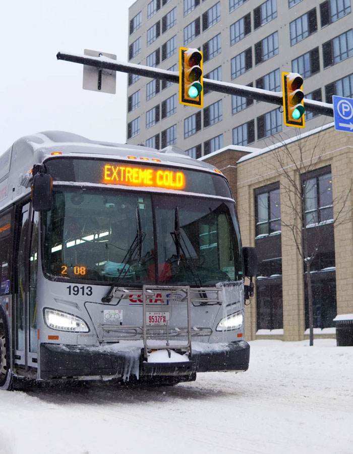 94 Photos Of A Snowstorm Hitting The U.S. That Might Make You Want To Hibernate