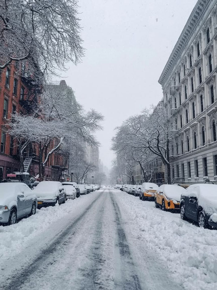 94 Photos Of A Snowstorm Hitting The U.S. That Might Make You Want To Hibernate