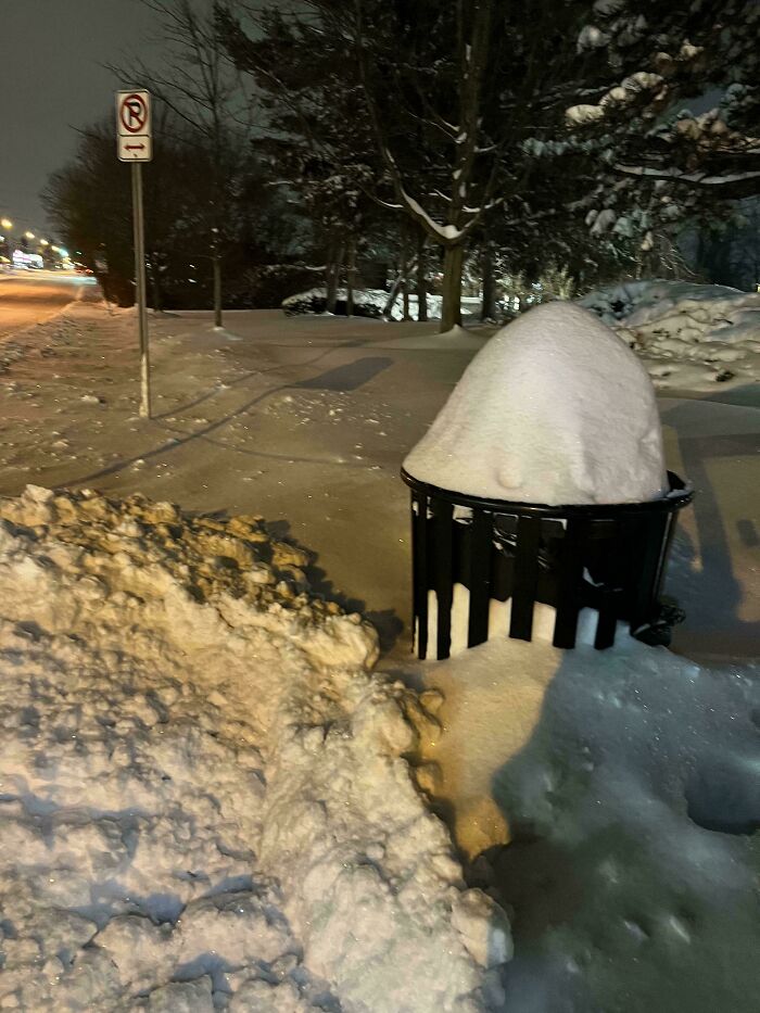 94 Photos Of A Snowstorm Hitting The U.S. That Might Make You Want To Hibernate