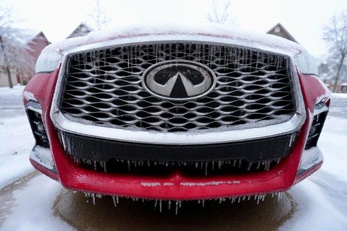 94 Photos Of A Snowstorm Hitting The U.S. That Might Make You Want To Hibernate