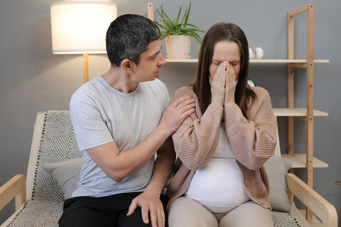 Guy Picks Financial Security Over Savior Duty, Refuses To Use His Savings To Pay In-Laws’ Huge Debt Guy Picks Financial Security Over Savior Duty, Refuses To Use His Savings To Pay In-Laws’ Huge Debt