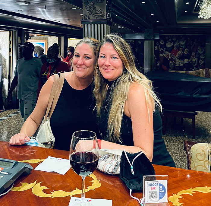 Lawyer, 44, Discovered Deceased On Transatlantic Flight After Falling Asleep On Mom’s Shoulder