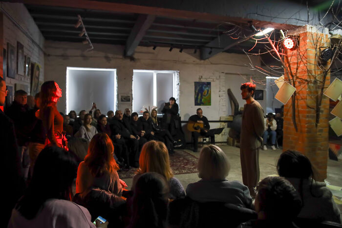 90 Minutes For Creativity: Being An Artist In A Frontline City 90 Minutes For Creativity: Being An Artist In A Frontline City