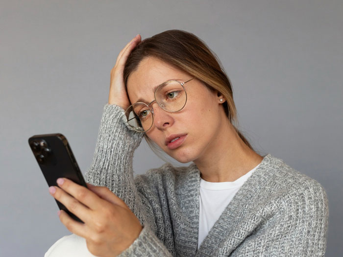 Man Jumps Into Hero Mode For Pregnant Ex And Offers To Raise Her Baby, GF Walks Away From The Mess