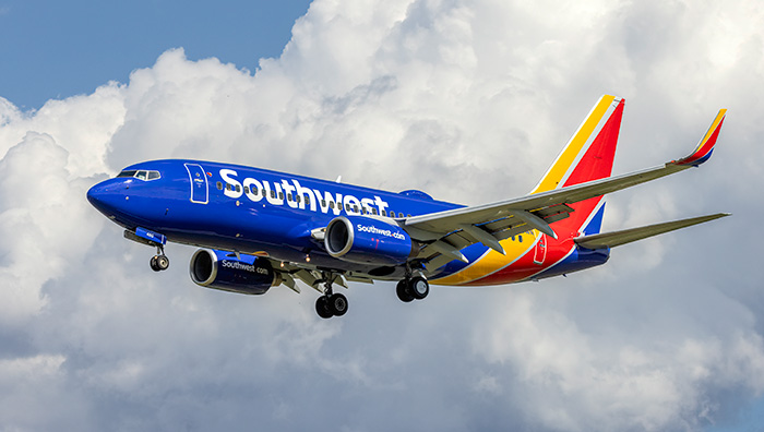 “I’m Switching Airlines”: Backlash Hits Southwest As Plus Size Passengers Slam New Seating Rules