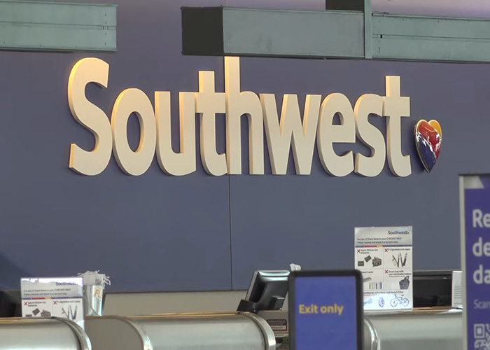 “I’m Switching Airlines”: Backlash Hits Southwest As Plus Size Passengers Slam New Seating Rules
