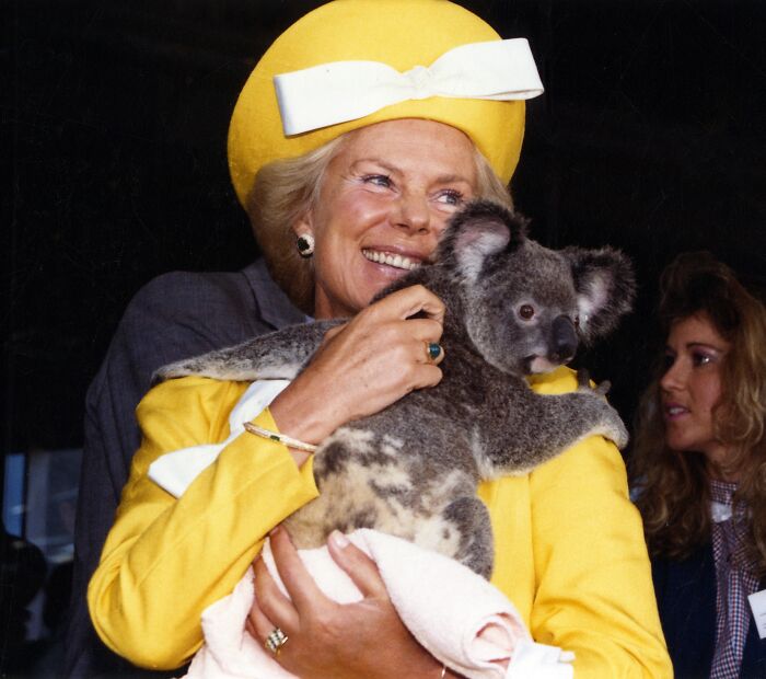 2015 Was A Year Of Heartbreaking Losses, Here Are 36 Famous People Who Will Always Be Remembered