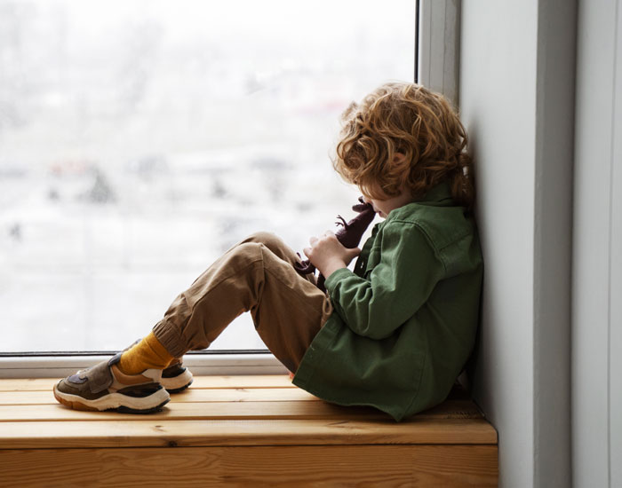 62 Childhood Experiences People Were Raised To Think Were Common