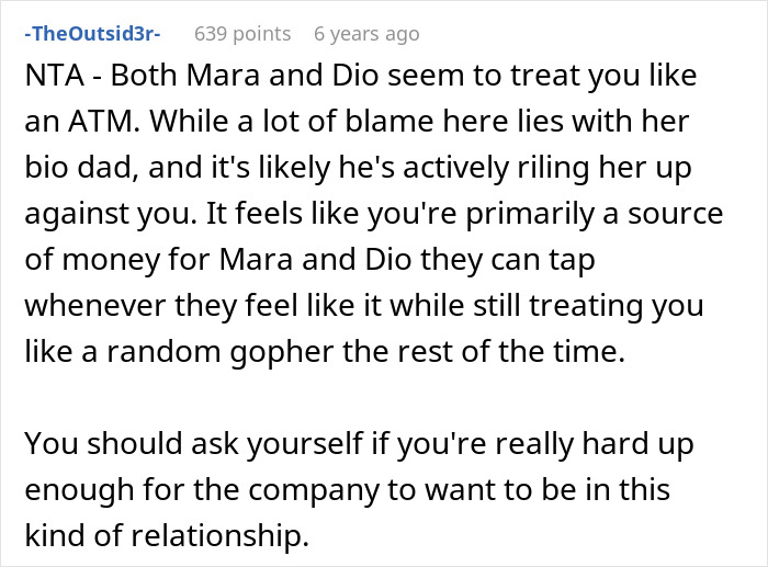 Teen Tells Guy He’s Not Her Dad, Is Shocked He Refuses To Give Her Any Money Teen Tells Guy He’s Not Her Dad, Is Shocked He Refuses To Give Her Any Money