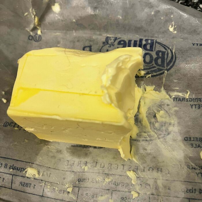 48 Jerks That Made Their Roommates Consider Working 5 Jobs Just To Live Alone (New Pics)