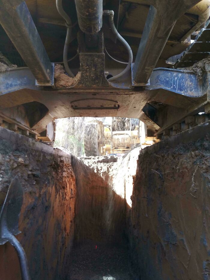 53 Work Moments So Reckless They Should Be Used In Safety Videos (New Pics) 53 Work Moments So Reckless They Should Be Used In Safety Videos (New Pics)